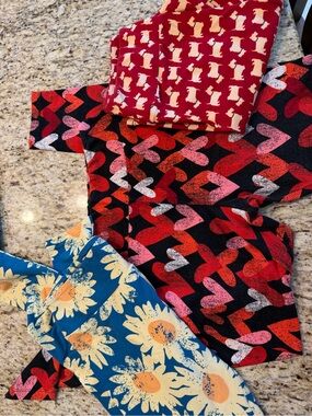 LuLaRoe Teal Blue and Cream Abstract Print Top